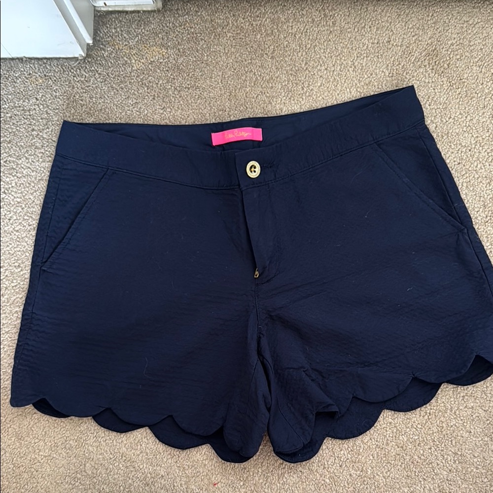 NEW Lily Pulitzer Navy Scalloped Women Shorts